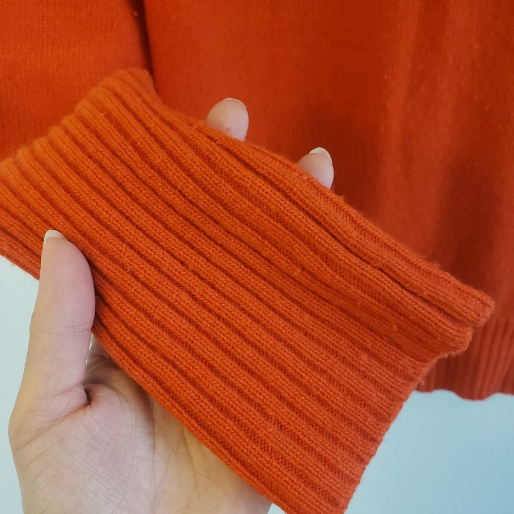 SOLD 🤑 French Connection Orange Pullover Sweater - Picture 5 of 9